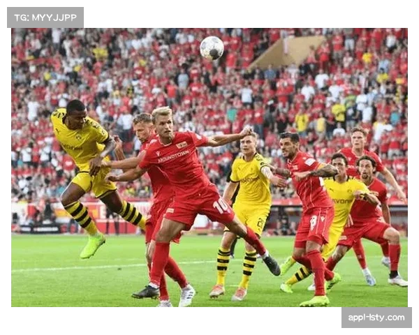 述评：从奥格斯堡战平柏林联的比赛看，中小球队如何利用混合防守弥补个体能力不足